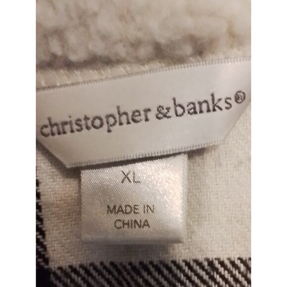 Christopher & Banks : Winter best, green plaid. Christmas themed. - Picture 5 of 6